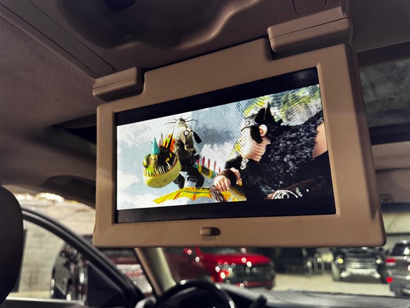 Cadillac Escalade ESV Premium 4WD 2016