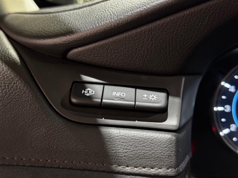 Cadillac Escalade ESV Premium 4WD 2016