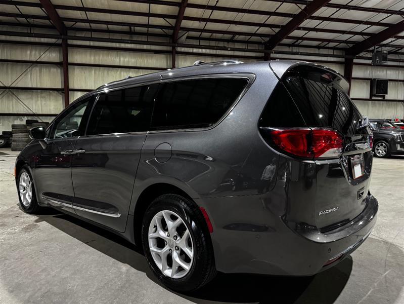 Chrysler Pacifica Touring-L Plus 2017