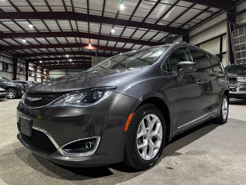 Chrysler Pacifica Touring-L Plus 2017