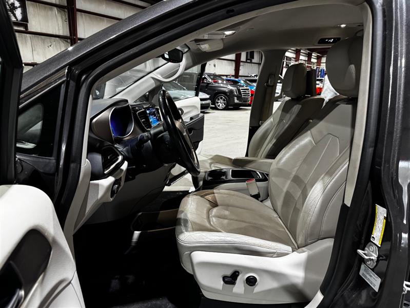 Chrysler Pacifica Touring-L Plus 2017