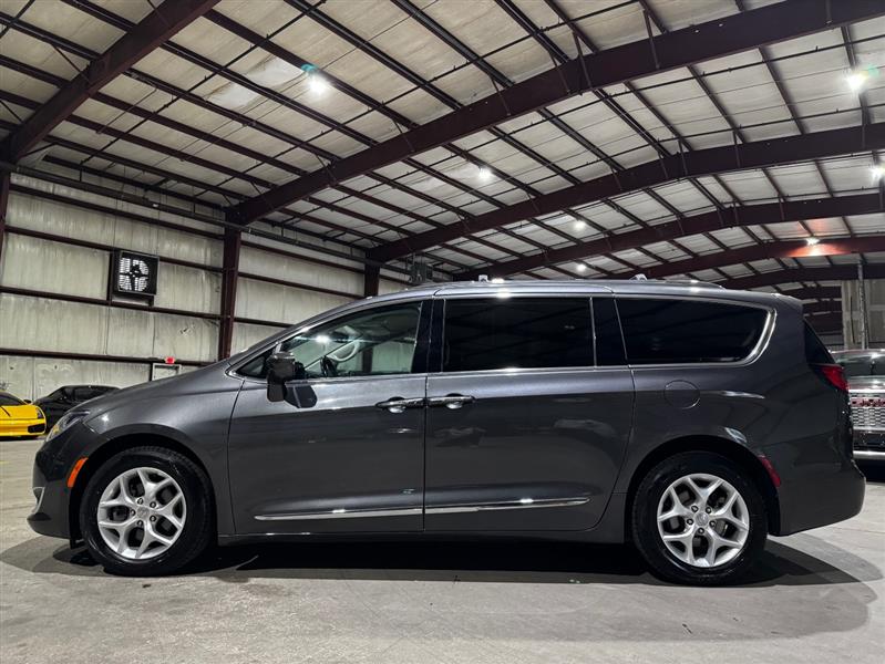 Chrysler Pacifica Touring-L Plus 2017