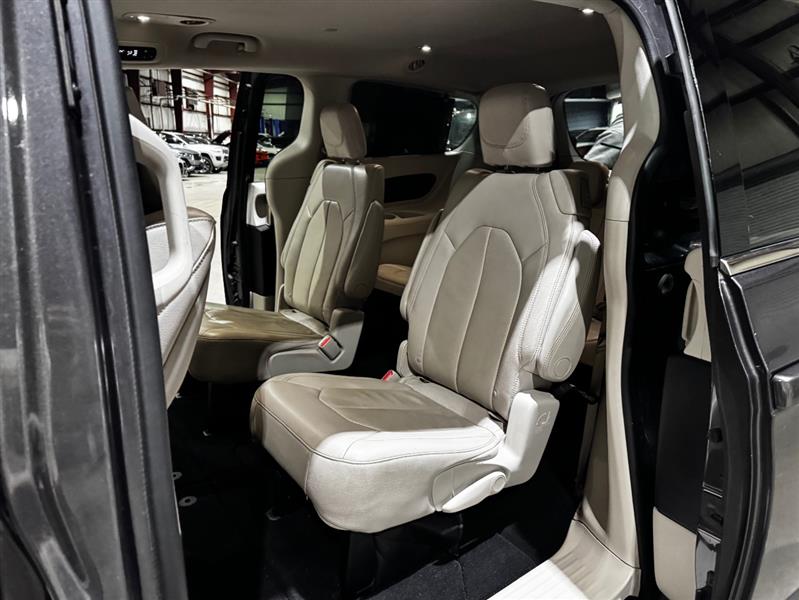 Chrysler Pacifica Touring-L Plus 2017