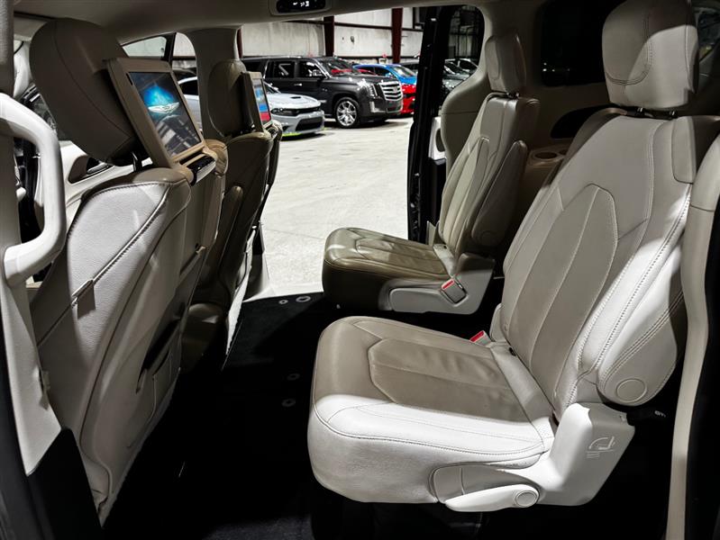 Chrysler Pacifica Touring-L Plus 2017