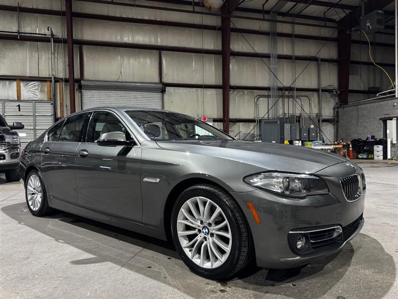 BMW 5-Series 528i 2014