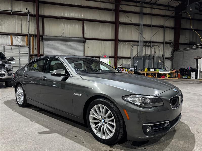 BMW 5-Series 528i 2014
