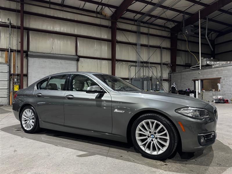 BMW 5-Series 528i 2014