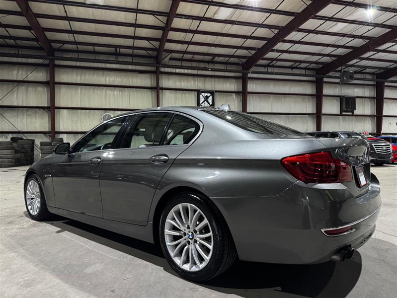 BMW 5-Series 528i 2014