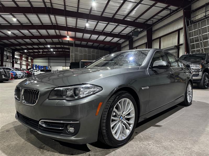 BMW 5-Series 528i 2014