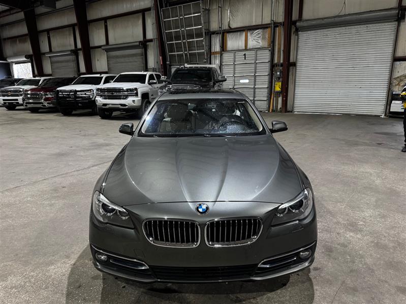 BMW 5-Series 528i 2014