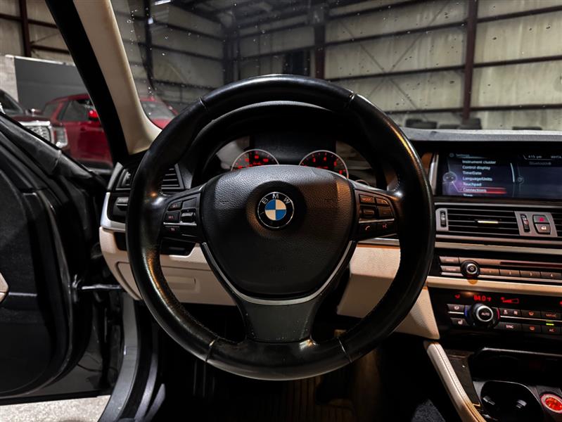 BMW 5-Series 528i 2014