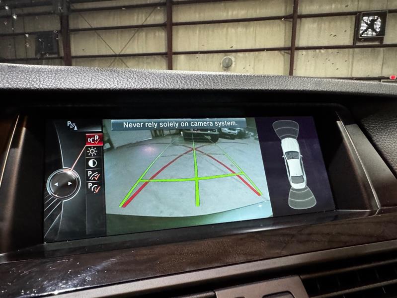 BMW 5-Series 528i 2014