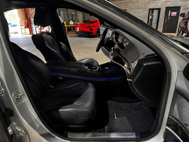 Mercedes-Benz S-Class S550 4MATIC 2014