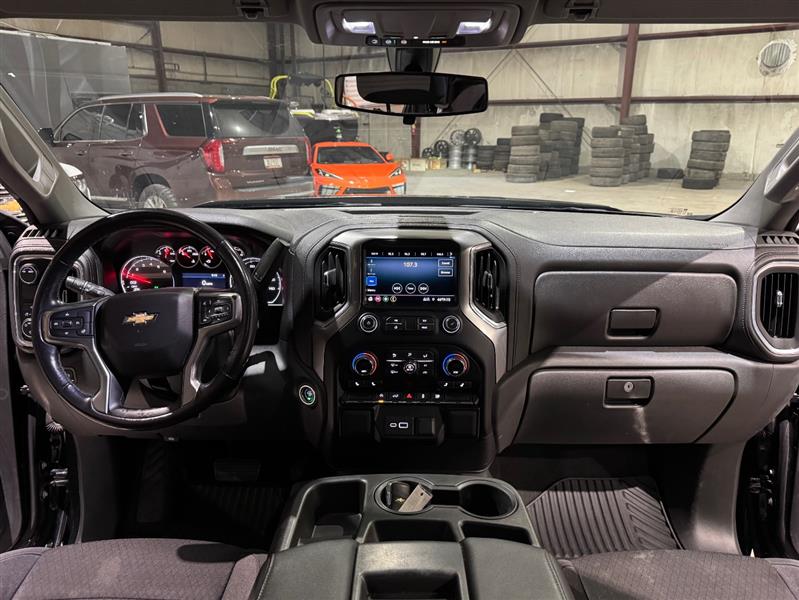 Chevrolet Silverado 1500 LT Crew Cab 2WD 2020