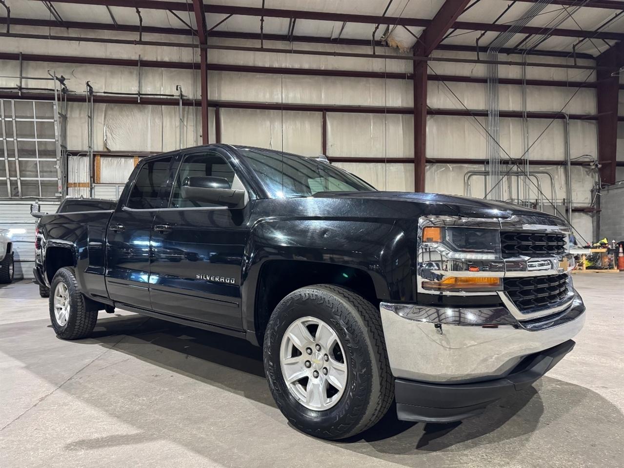 2018 Chevrolet Silverado 1500 2WD Double Cab 143.5" LT w/1LT