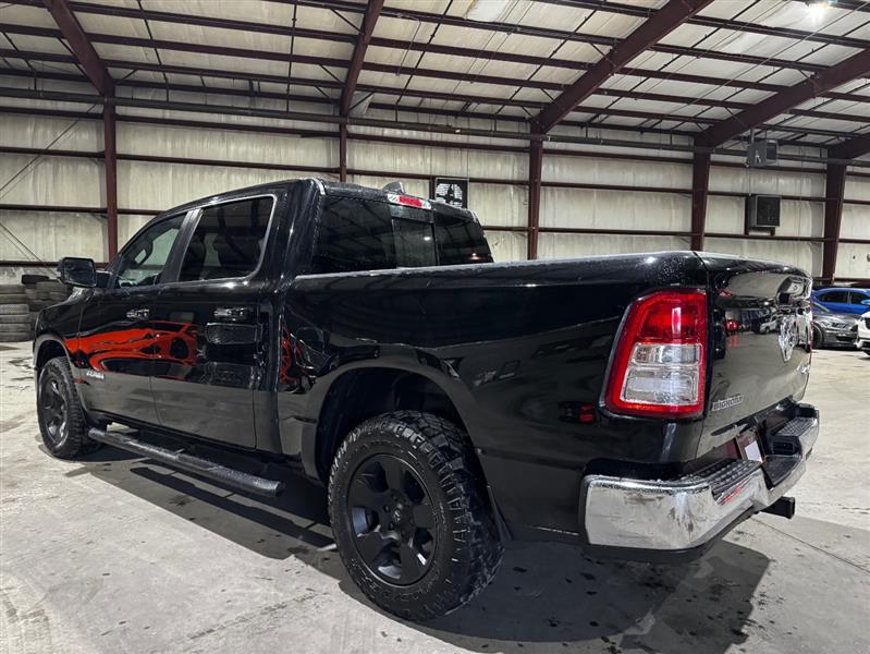 RAM 1500 Big Horn Crew Cab SWB 4WD 2020