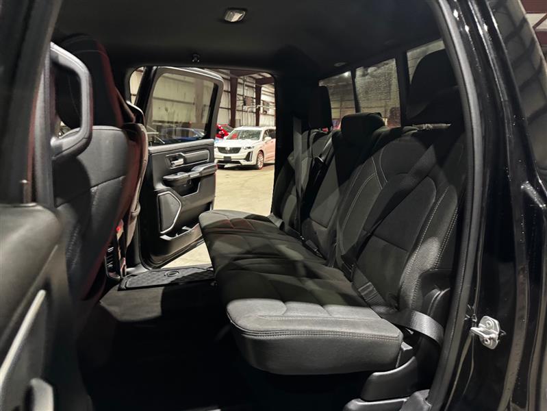 RAM 1500 Big Horn Crew Cab SWB 4WD 2020