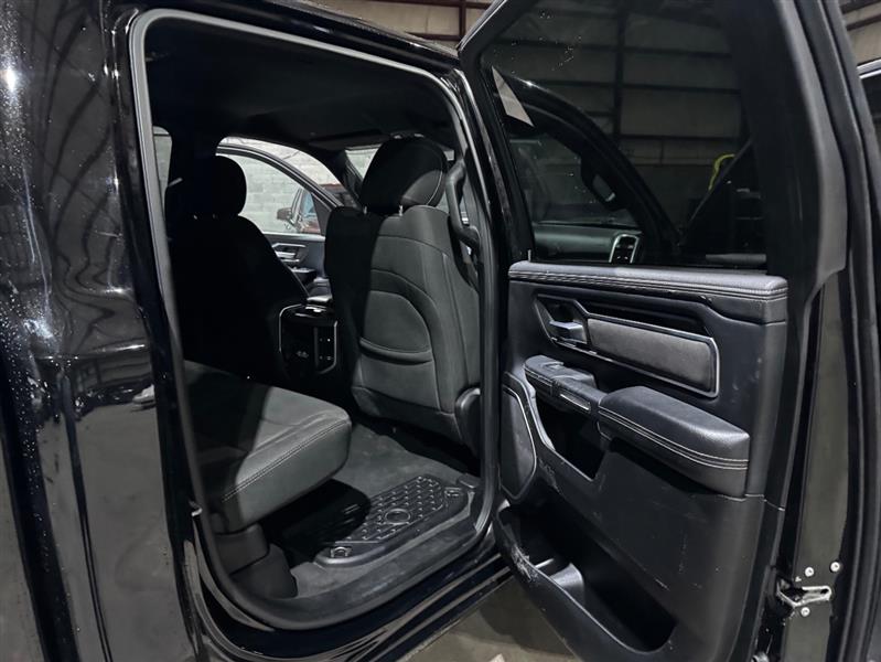 RAM 1500 Big Horn Crew Cab SWB 4WD 2020