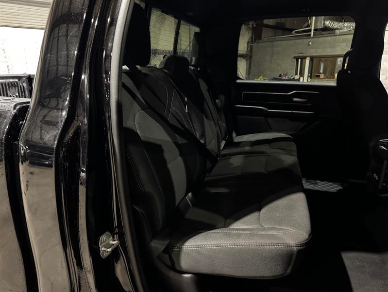 RAM 1500 Big Horn Crew Cab SWB 4WD 2020