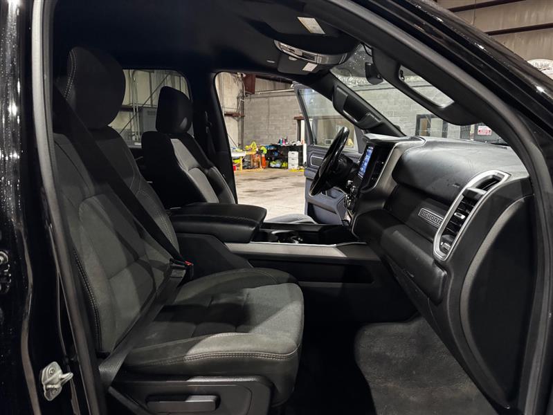 RAM 1500 Big Horn Crew Cab SWB 4WD 2020