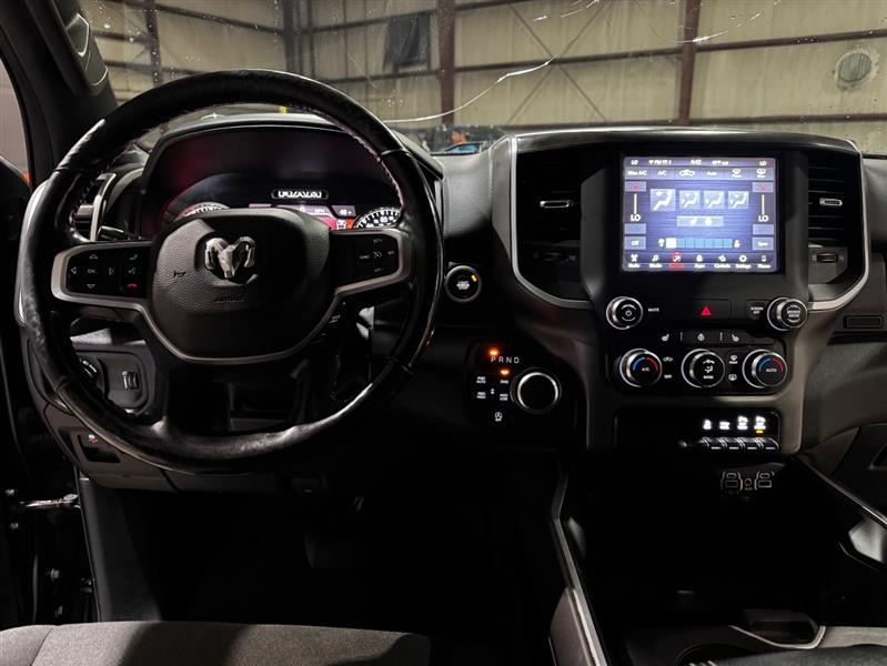 RAM 1500 Big Horn Crew Cab SWB 4WD 2020