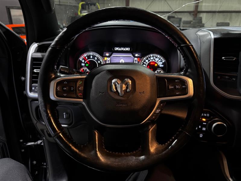 RAM 1500 Big Horn Crew Cab SWB 4WD 2020