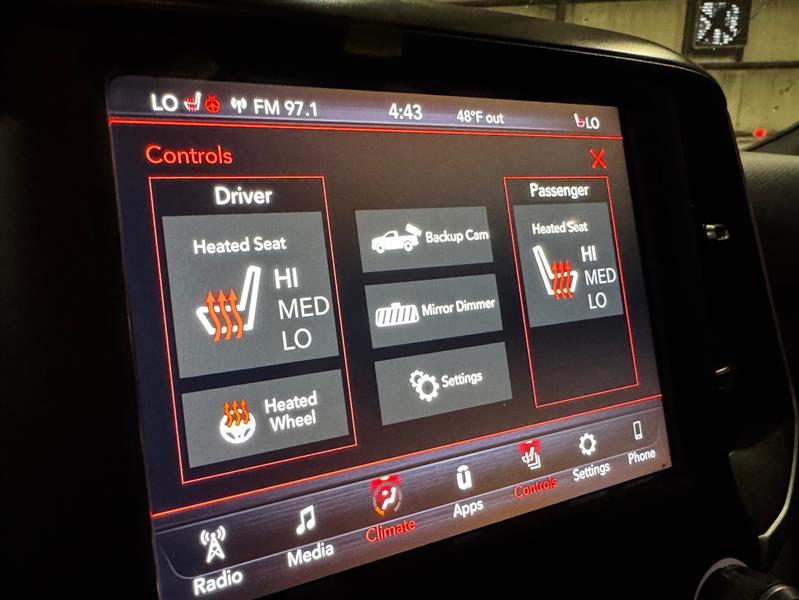 RAM 1500 Big Horn Crew Cab SWB 4WD 2020