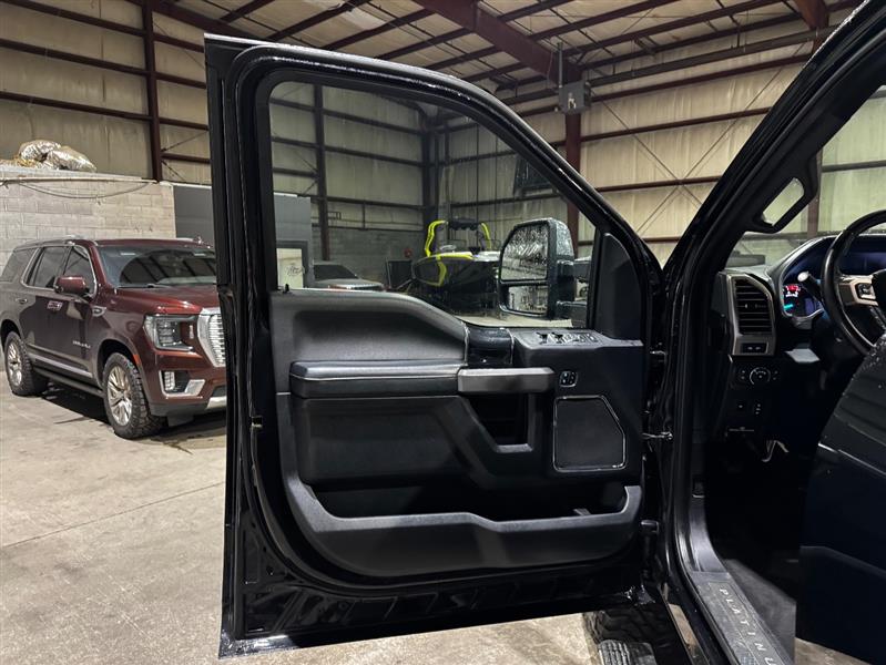 Ford F-350 SD Platinum Crew Cab Long Box 4WD 2020