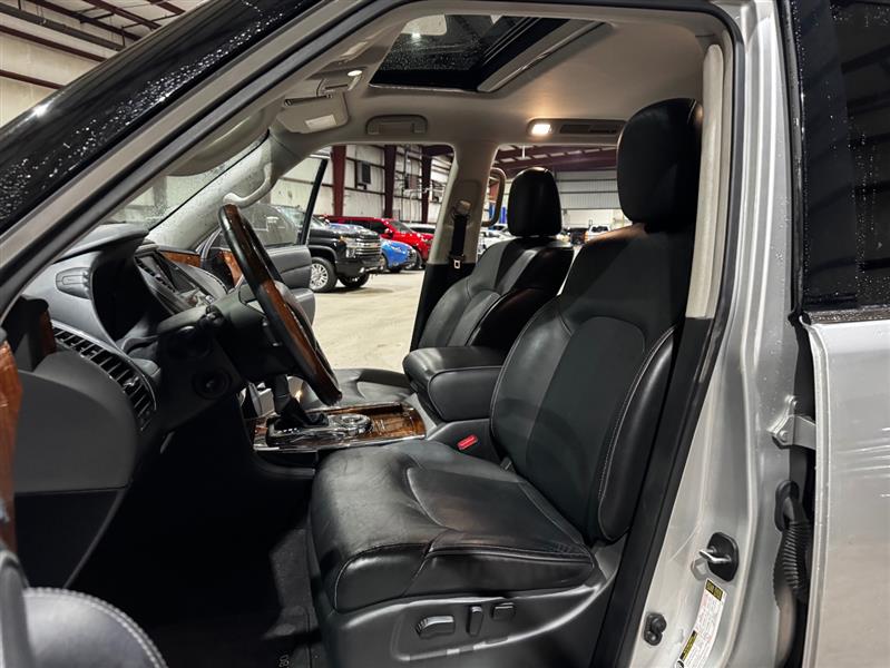 Infiniti QX80 LUXE 2019