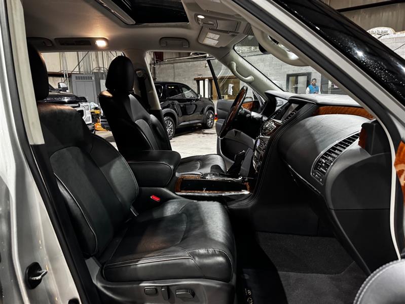 Infiniti QX80 LUXE 2019