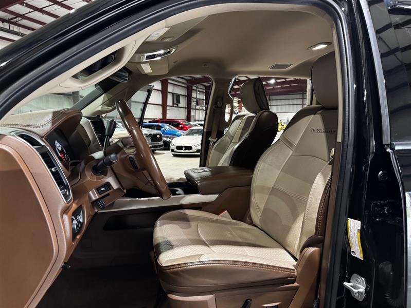 RAM 2500 Laramie Mega Cab 4WD 2019