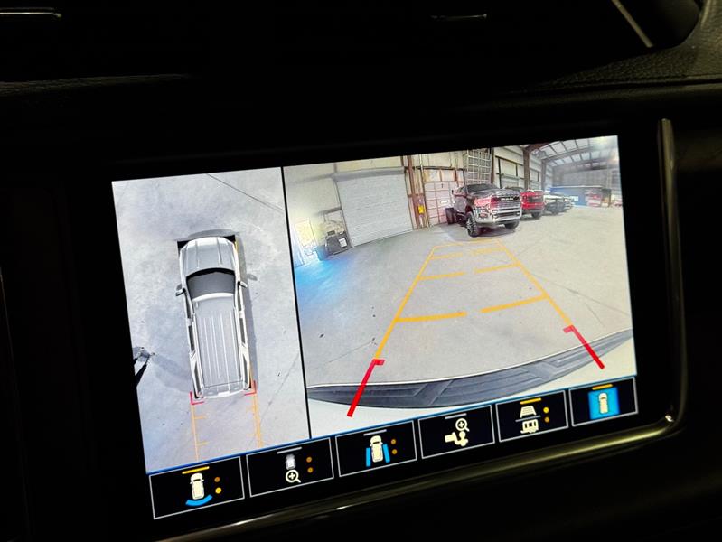 GMC Yukon Denali 2WD 2021