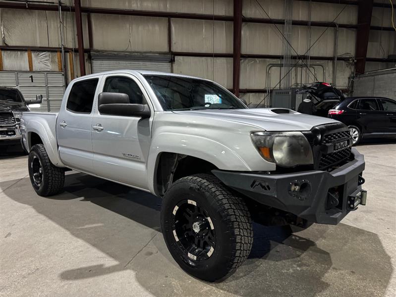 Toyota Tacoma PreRunner Double Cab V6 Auto 2WD 2011
