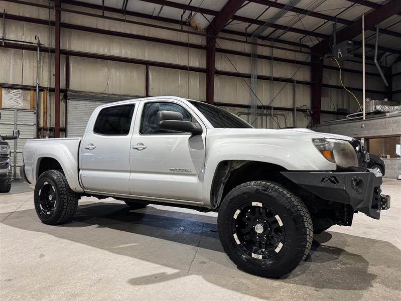 Toyota Tacoma PreRunner Double Cab V6 Auto 2WD 2011