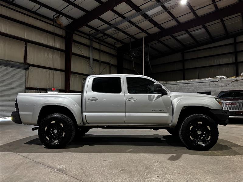 Toyota Tacoma PreRunner Double Cab V6 Auto 2WD 2011