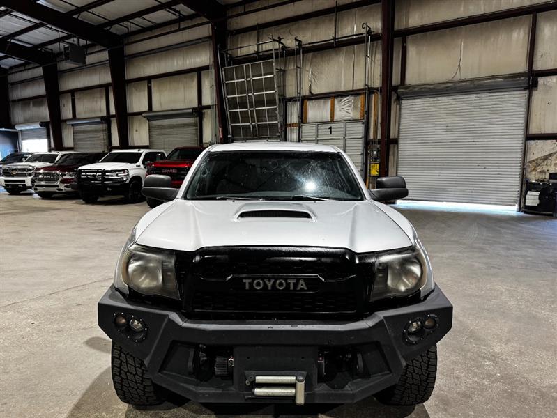 Toyota Tacoma PreRunner Double Cab V6 Auto 2WD 2011