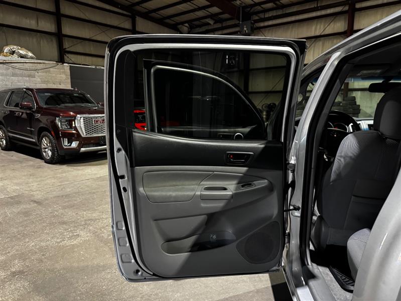 Toyota Tacoma PreRunner Double Cab V6 Auto 2WD 2011