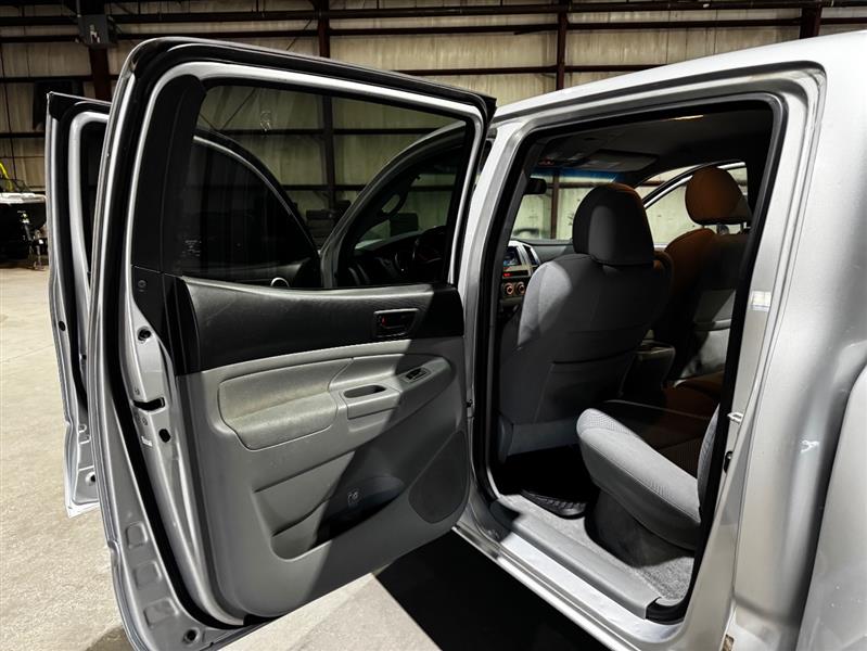 Toyota Tacoma PreRunner Double Cab V6 Auto 2WD 2011