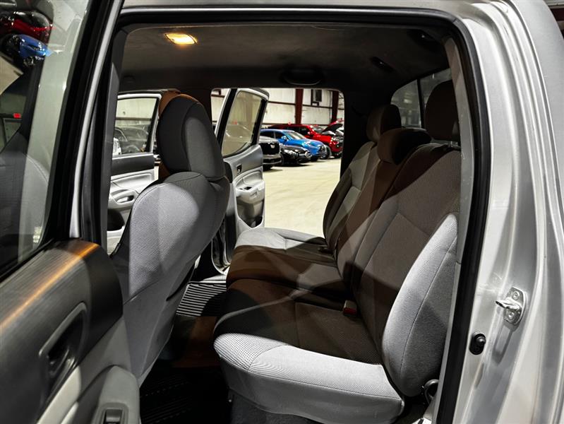 Toyota Tacoma PreRunner Double Cab V6 Auto 2WD 2011