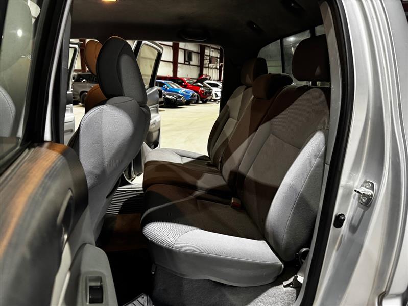 Toyota Tacoma PreRunner Double Cab V6 Auto 2WD 2011