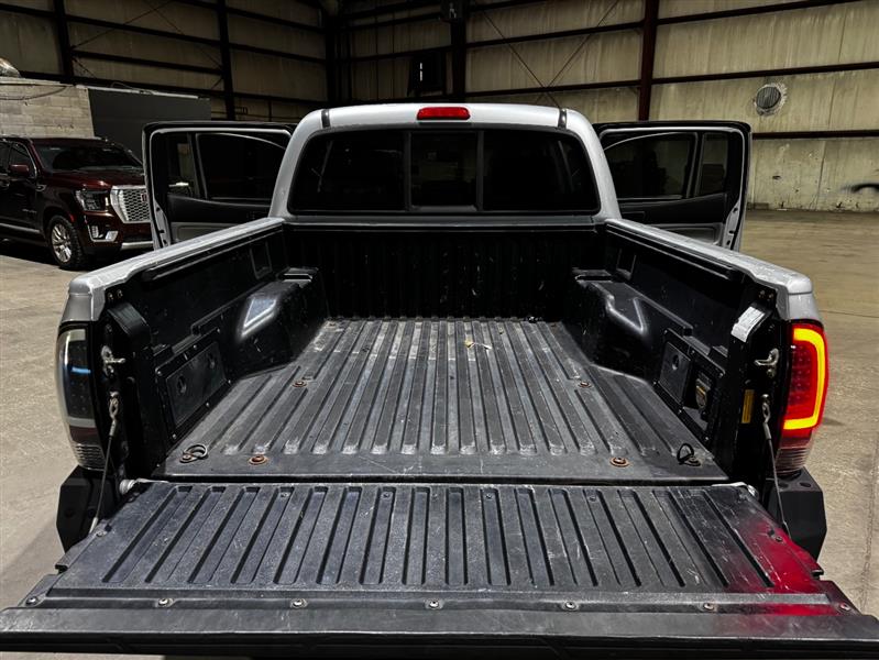 Toyota Tacoma PreRunner Double Cab V6 Auto 2WD 2011