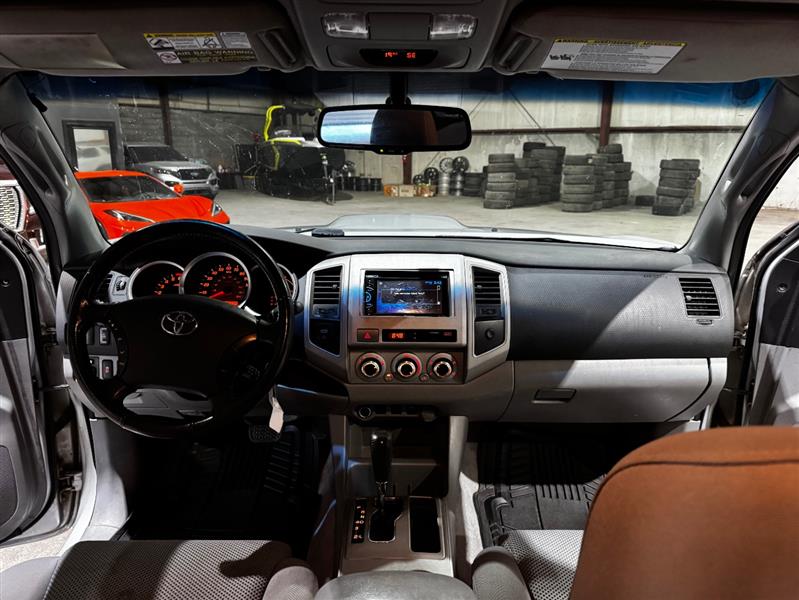 Toyota Tacoma PreRunner Double Cab V6 Auto 2WD 2011