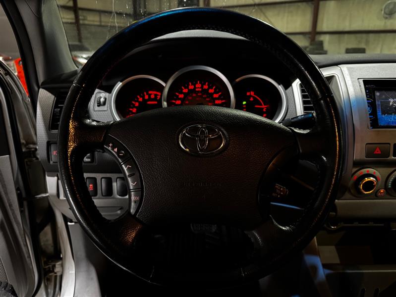 Toyota Tacoma PreRunner Double Cab V6 Auto 2WD 2011