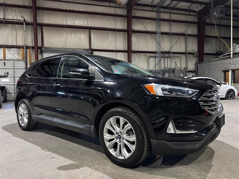 2020 Ford Edge Titanium