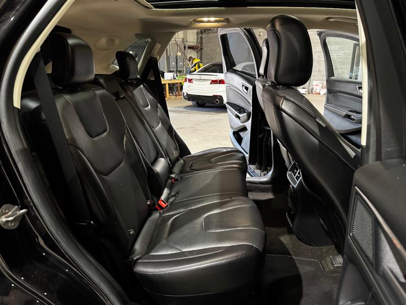 Ford Edge Titanium 2020