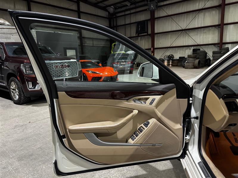 Cadillac CTS 3.0L Luxury 2010