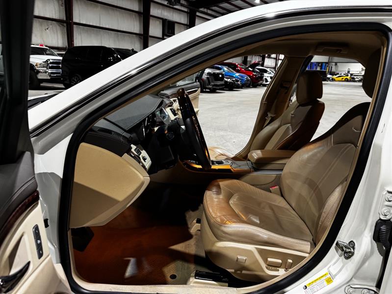 Cadillac CTS 3.0L Luxury 2010