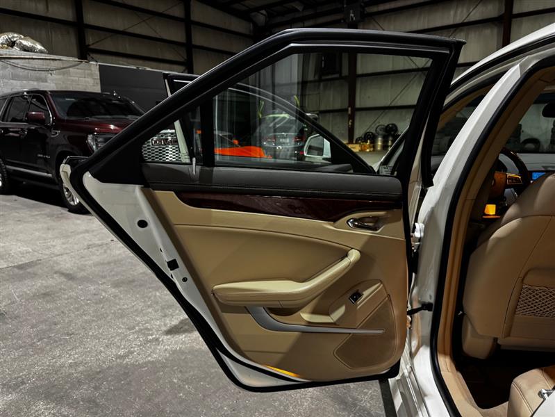 Cadillac CTS 3.0L Luxury 2010