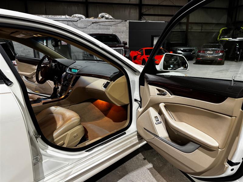 Cadillac CTS 3.0L Luxury 2010