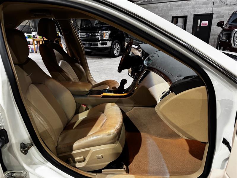 Cadillac CTS 3.0L Luxury 2010